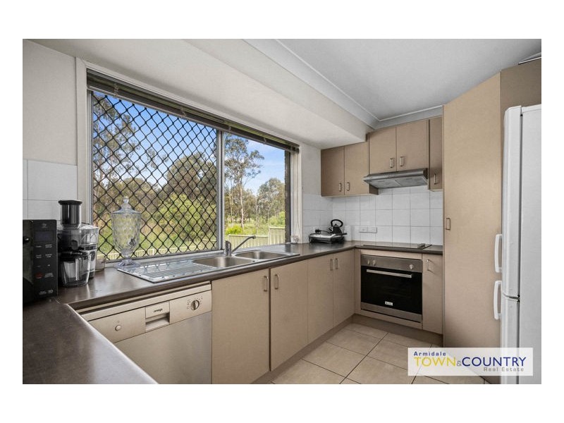 8 Somerville Close, Armidale NSW 2350