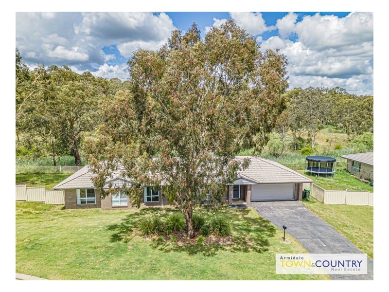 8 Somerville Close, Armidale NSW 2350