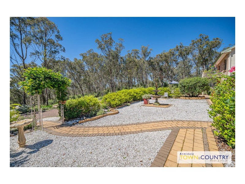 33 Middle Farm Road, Armidale NSW 2350