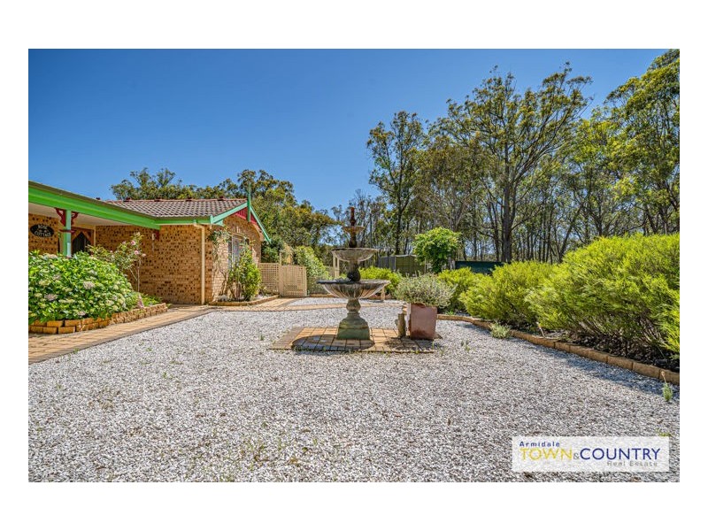 33 Middle Farm Road, Armidale NSW 2350