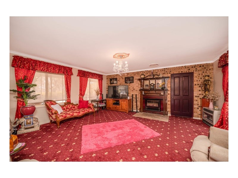 33 Middle Farm Road, Armidale NSW 2350