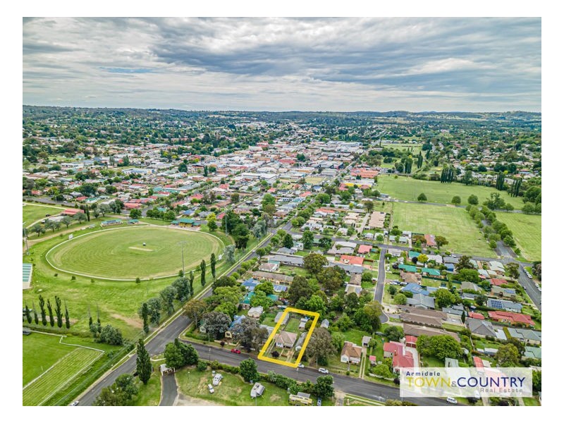86 Kennedy Street, Armidale NSW 2350