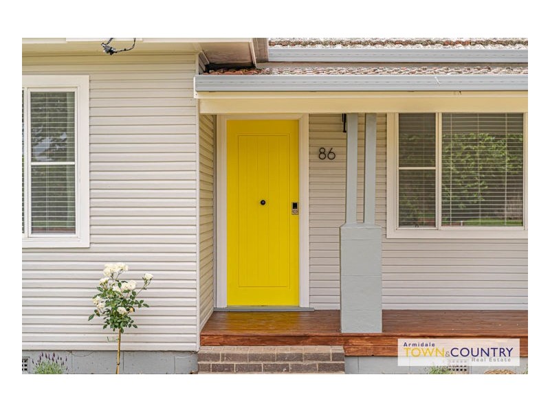 86 Kennedy Street, Armidale NSW 2350