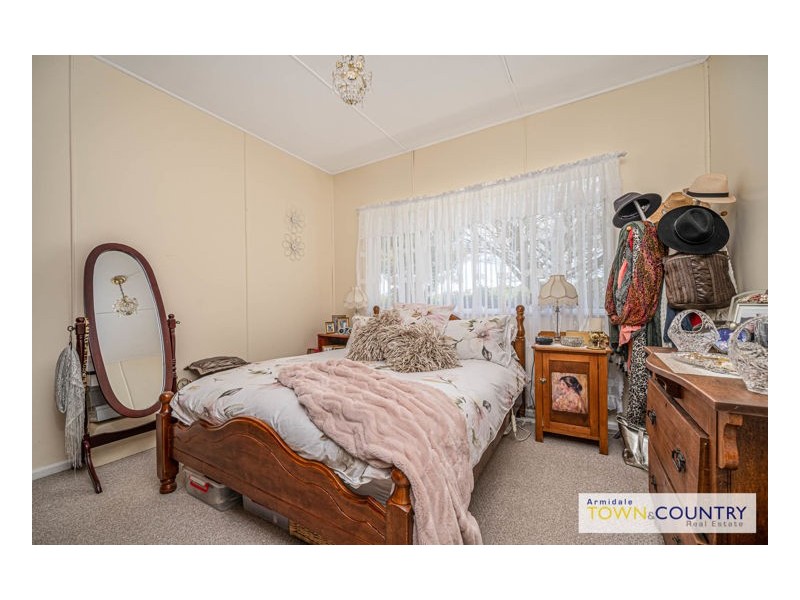 230 Cluny Road, Armidale NSW 2350