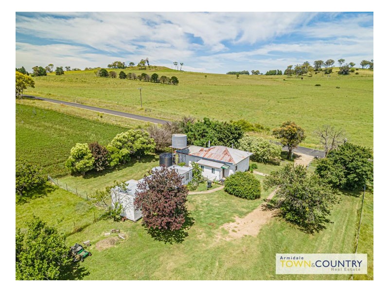 230 Cluny Road, Armidale NSW 2350
