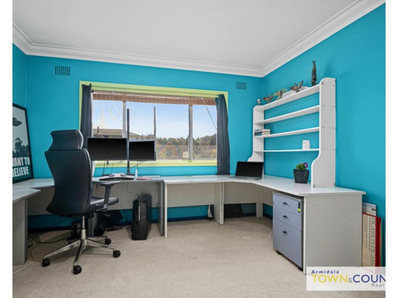 2 Claude Street, Armidale NSW 2350