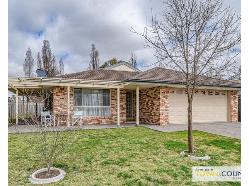 7 Rusden Court, Armidale NSW 2350