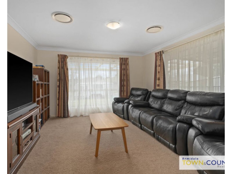 7 Rusden Court, Armidale NSW 2350