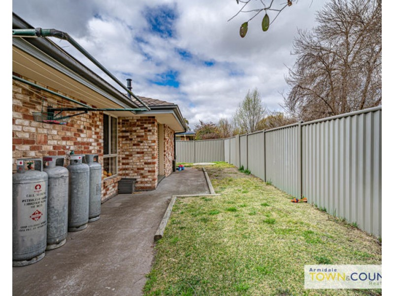 7 Rusden Court, Armidale NSW 2350
