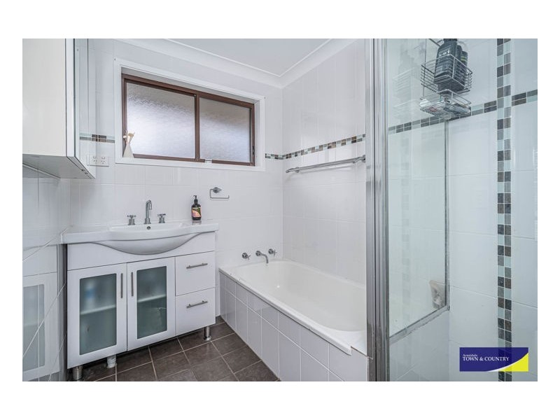 2 Oliver Avenue, Armidale NSW 2350