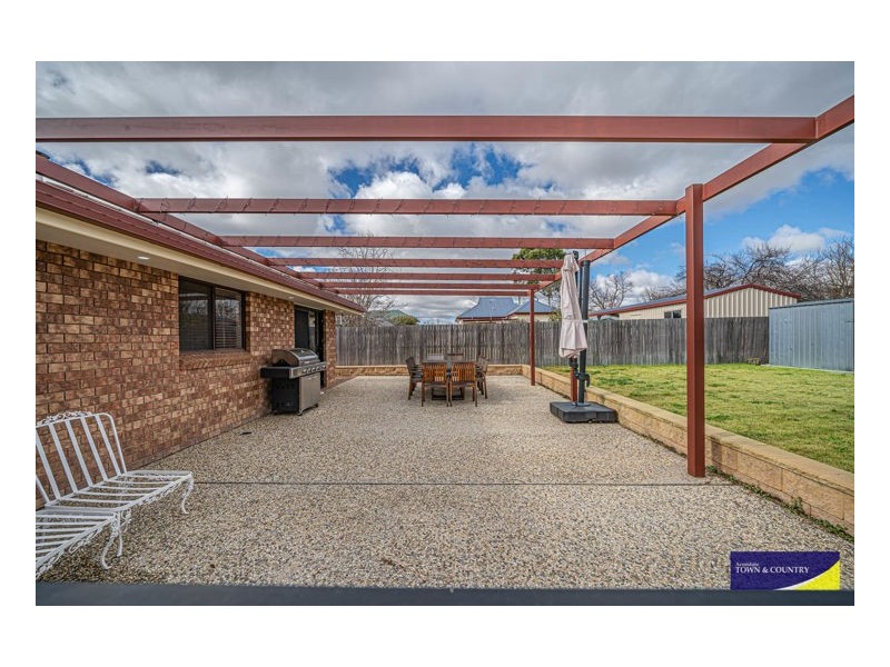 2 Oliver Avenue, Armidale NSW 2350