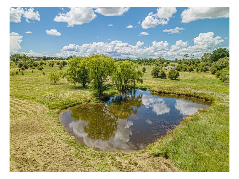 103 Tulong Road, Armidale NSW 2350