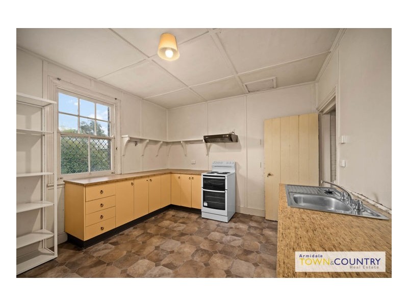 208 Brown Street, Armidale NSW 2350