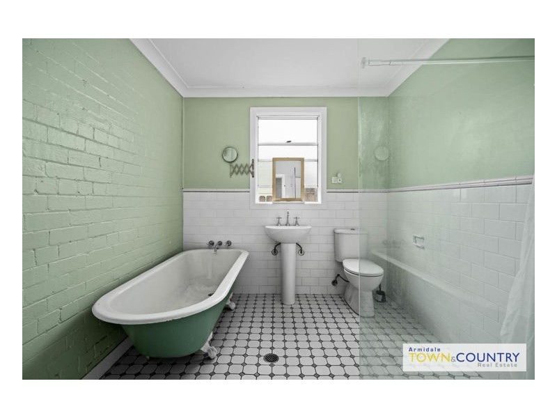 208 Brown Street, Armidale NSW 2350
