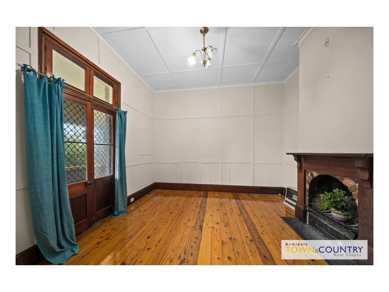 208 Brown Street, Armidale NSW 2350