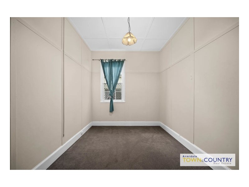 208 Brown Street, Armidale NSW 2350