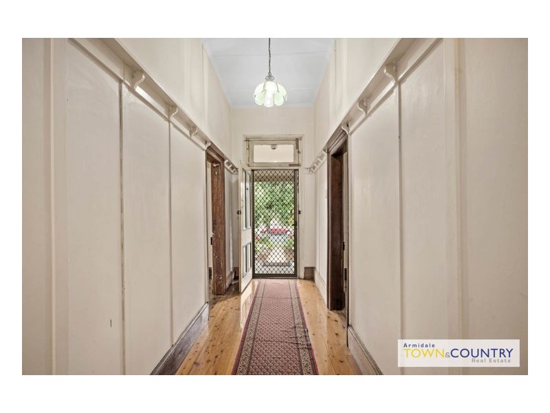 208 Brown Street, Armidale NSW 2350