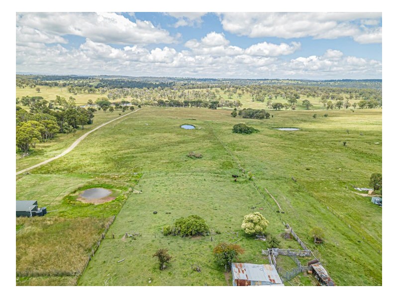 2 Wood Street, Hillgrove NSW 2350