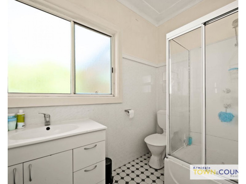 12 Millie Street, Armidale NSW 2350