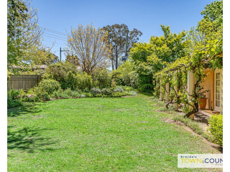 207 Markham Street, Armidale NSW 2350