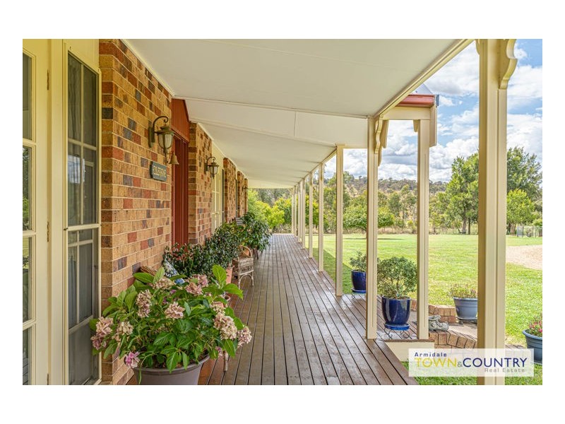 22 Beethoven Lane, Armidale NSW 2350