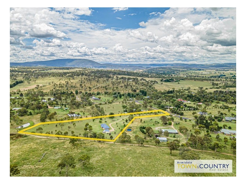 22 Beethoven Lane, Armidale NSW 2350