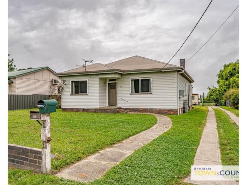 83 Markham Street, Armidale NSW 2350