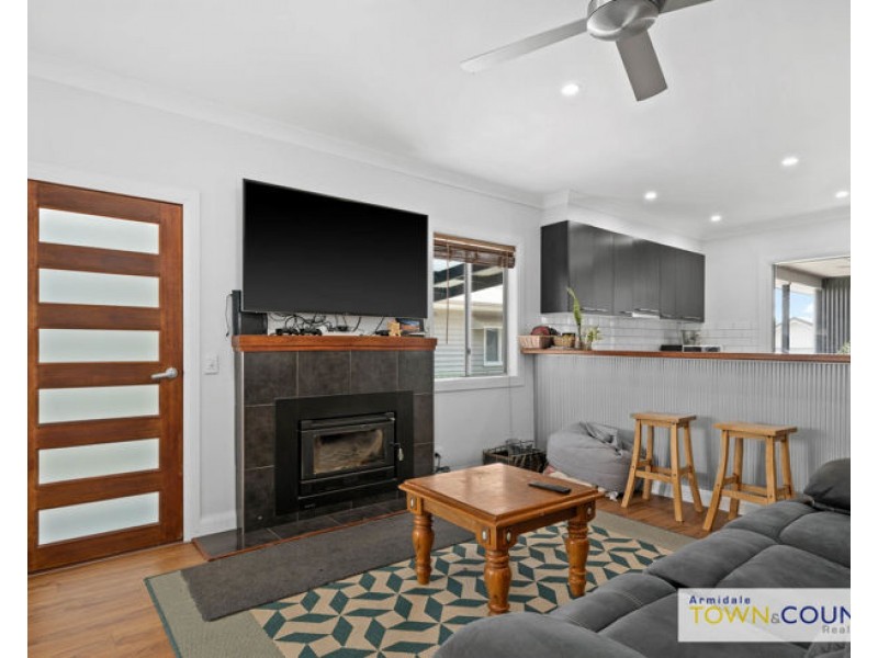 141 Butler Street, Armidale NSW 2350