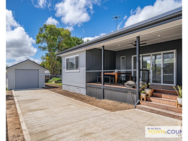 141 Butler Street, Armidale NSW 2350