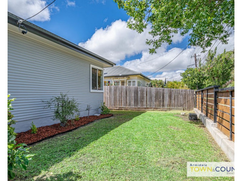 141 Butler Street, Armidale NSW 2350