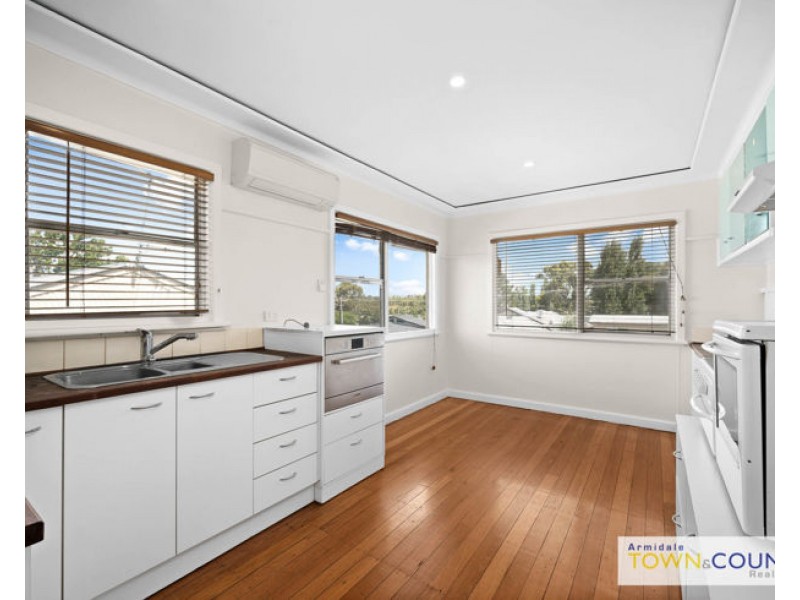 5 College Avenue, Armidale NSW 2350