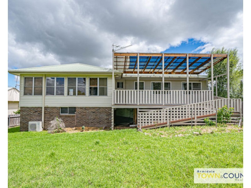 5 College Avenue, Armidale NSW 2350
