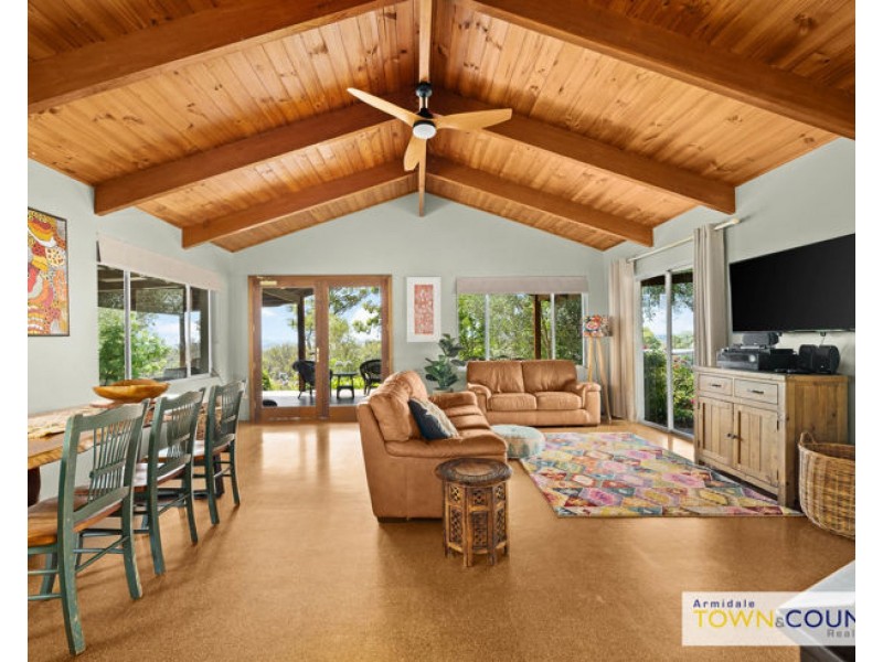 53 Budumba Road, Armidale NSW 2350