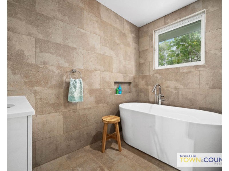 53 Budumba Road, Armidale NSW 2350
