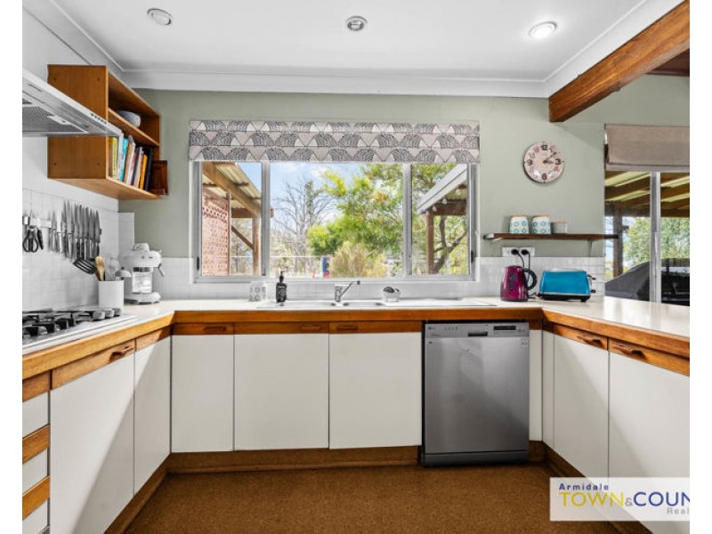 53 Budumba Road, Armidale NSW 2350