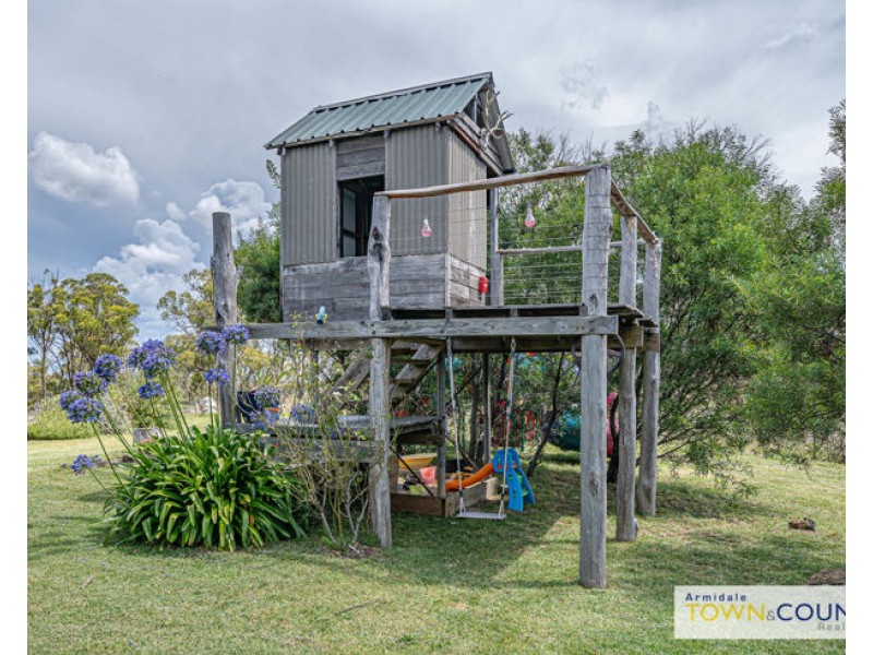 53 Budumba Road, Armidale NSW 2350