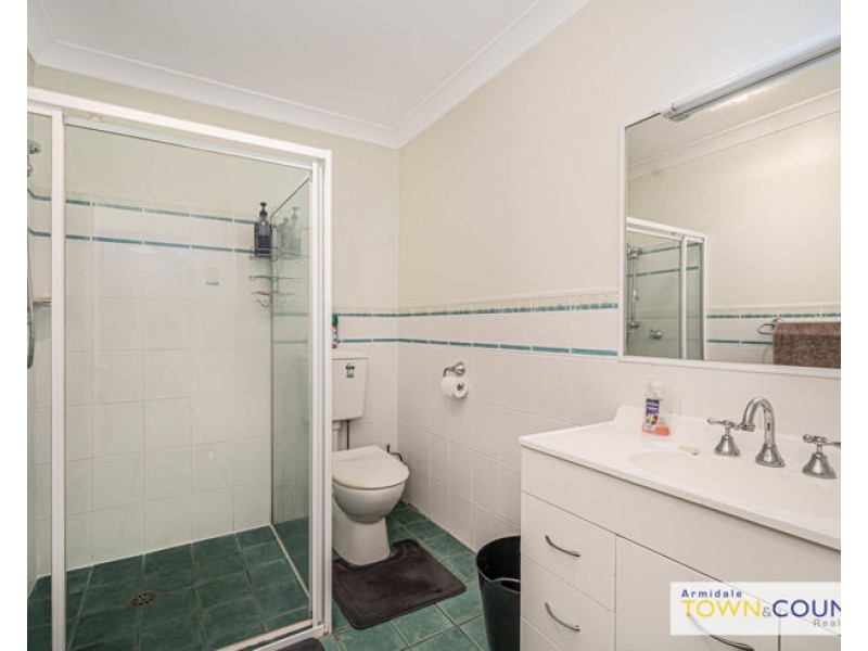 2/6 Speare Avenue, Armidale NSW 2350