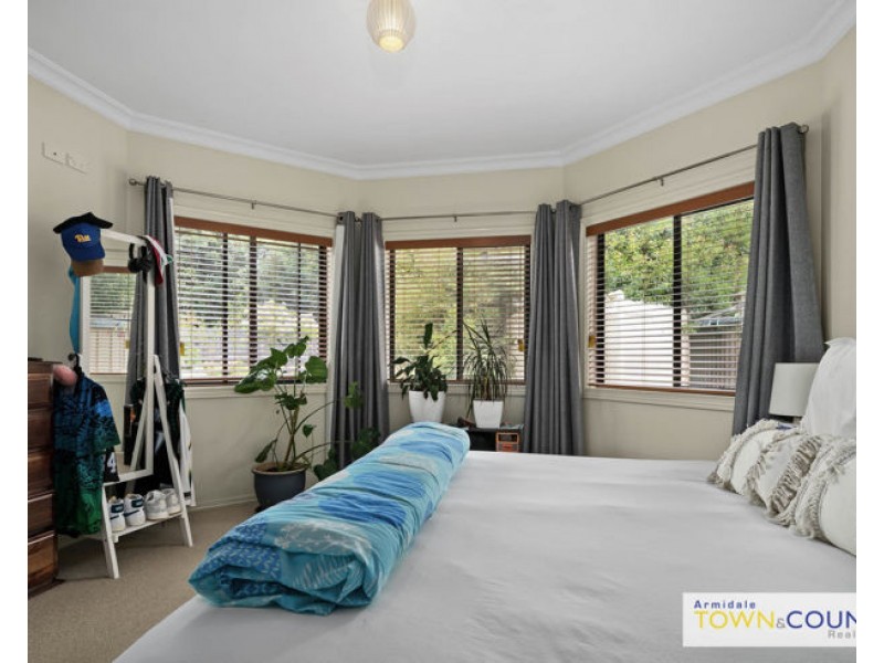 80 Ross Street, Armidale NSW 2350