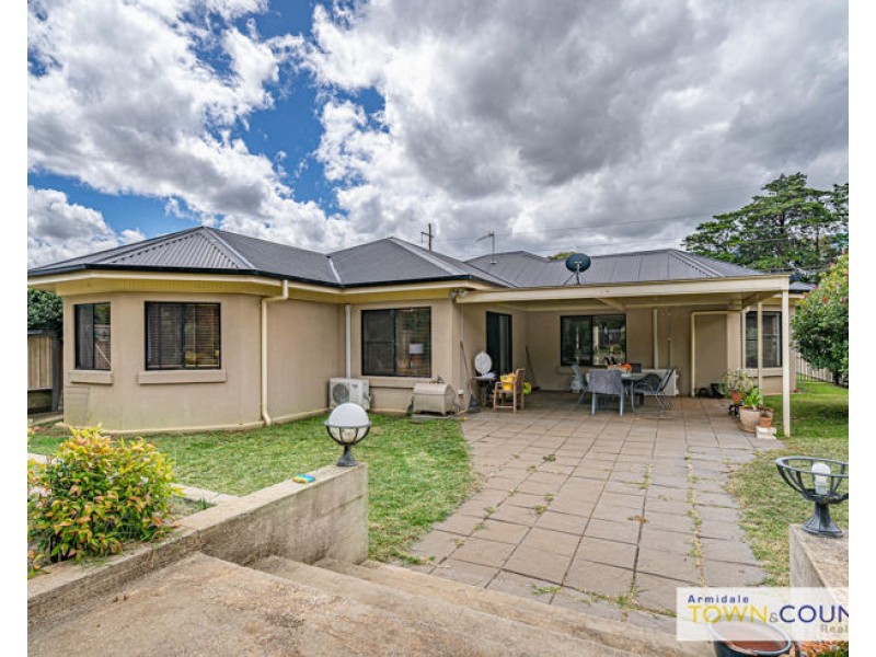 80 Ross Street, Armidale NSW 2350