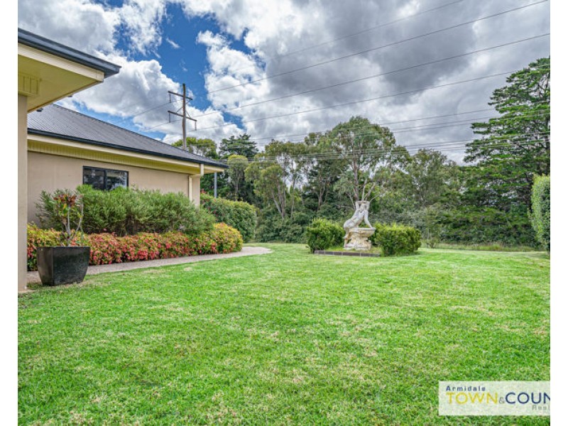 80 Ross Street, Armidale NSW 2350