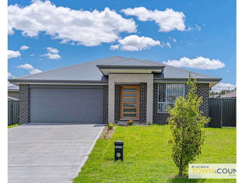 3 Willow Way, Armidale NSW 2350