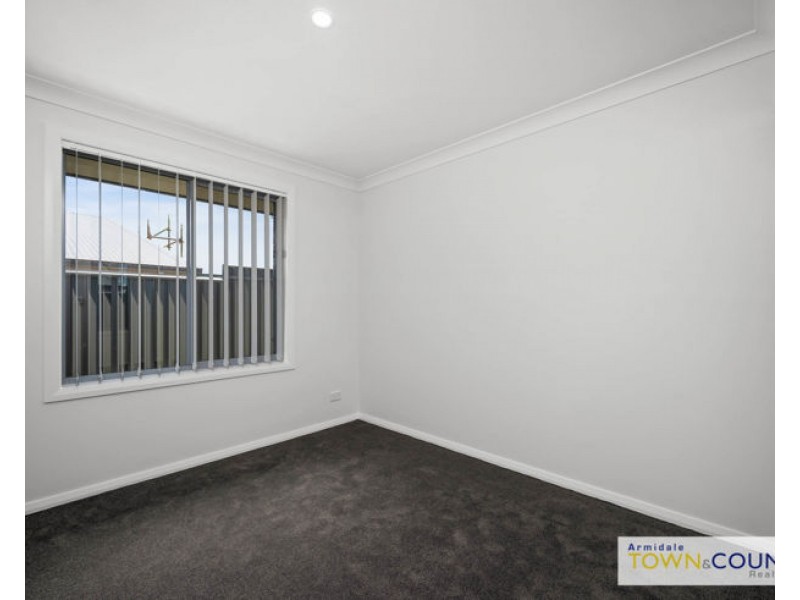 3 Willow Way, Armidale NSW 2350