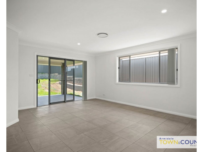 3 Willow Way, Armidale NSW 2350