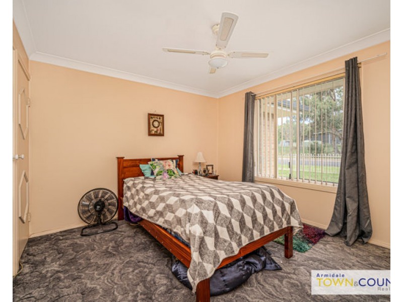 2/20 Barry Street, Armidale NSW 2350