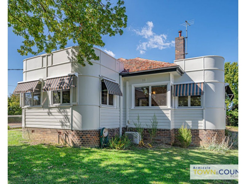120 Donnelly Street, Armidale NSW 2350