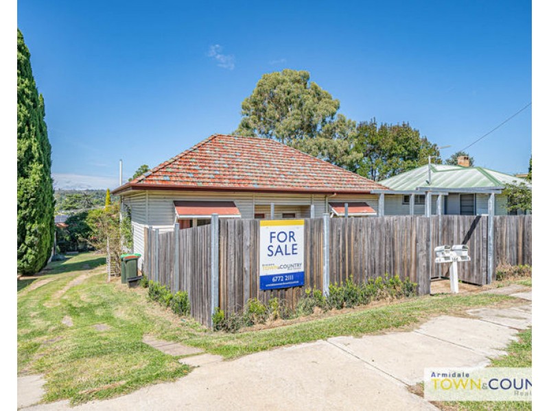 166 Donnelly Street, Armidale NSW 2350
