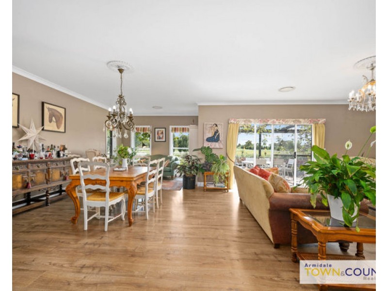 26 Macleay Way, Armidale NSW 2350
