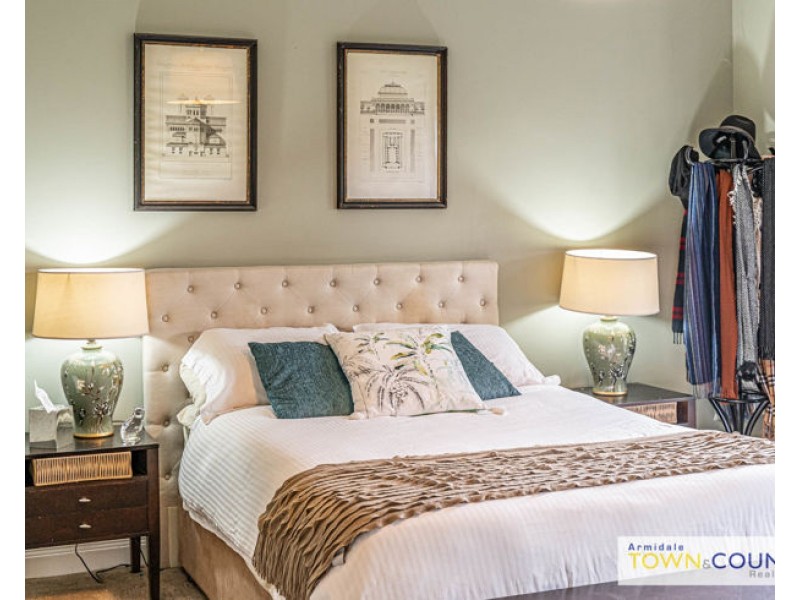 26 Macleay Way, Armidale NSW 2350