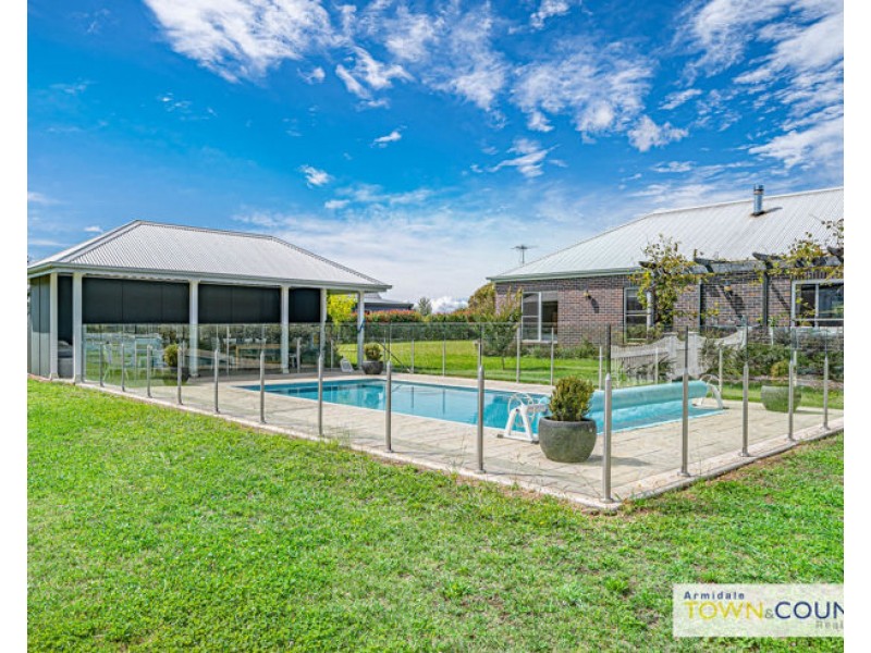 26 Macleay Way, Armidale NSW 2350
