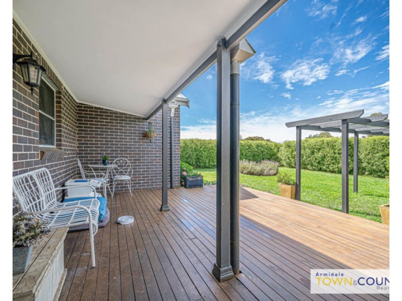 26 Macleay Way, Armidale NSW 2350